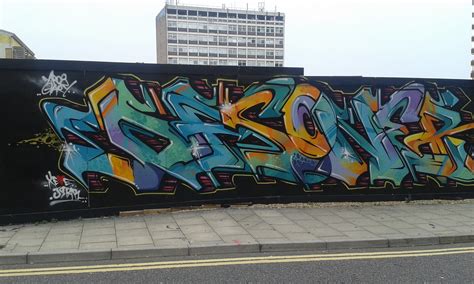 Street Art In Brighton Cool Graffiti