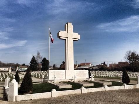 George Vascik Georgevascik On Twitter Cemeteries Verdun Cemetery