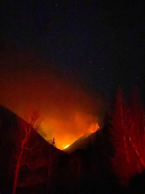 Ice Fire Near Silverton Grows To Over 500 Acres
