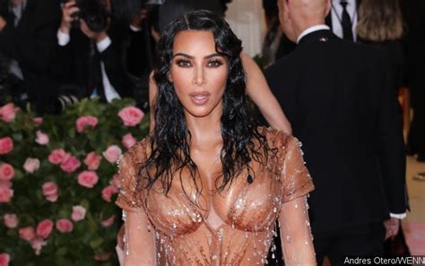 Kim Kardashian S Trainer Defends Star Against Body Shamers She Trains
