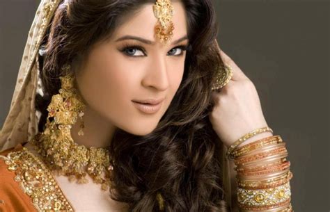pakistani actress ayesha omar profile biography pictures