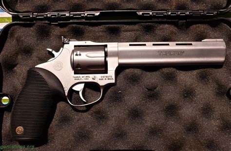 Pistols Taurus Tracker Stainless 22 Magnum