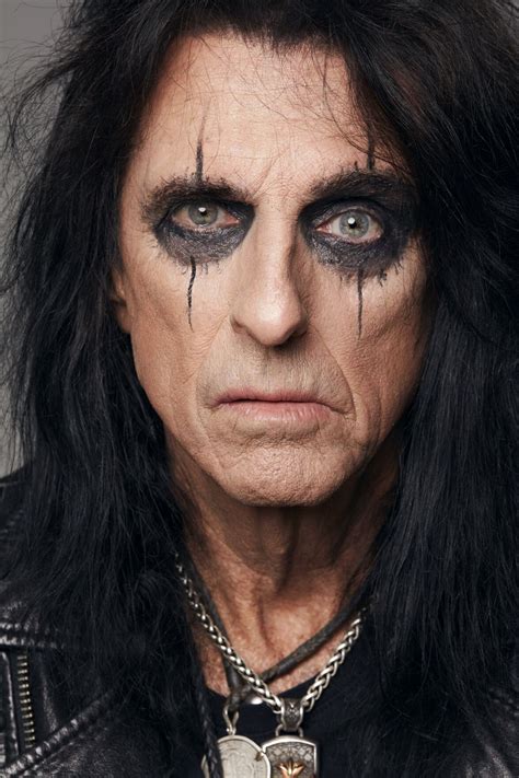 Hard Rock With A Side Of Shock Alice Cooper Brings His Macabre Stage