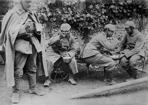 World War 1 Battle Of Verdun German Artillery Soldiers Taking A Meal