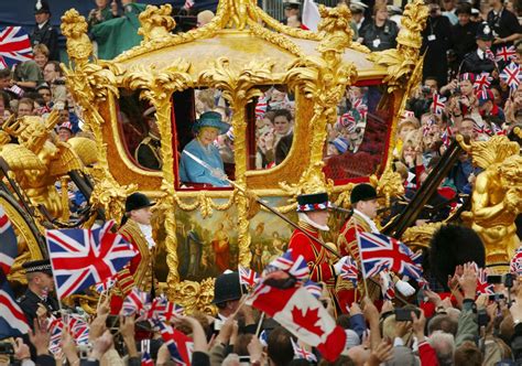 Queen Elizabeth Iis Historic Platinum Jubilee Wsj