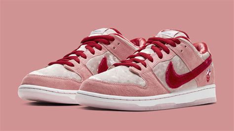 This special edition pair features soft white leather, pink suede and a. Nike Air Force 1 Low 'Valentine's Day 2020' Release Date