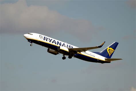 Ryanair Passenger Headbutts Flight Attendant When Told To Wear Face Mask