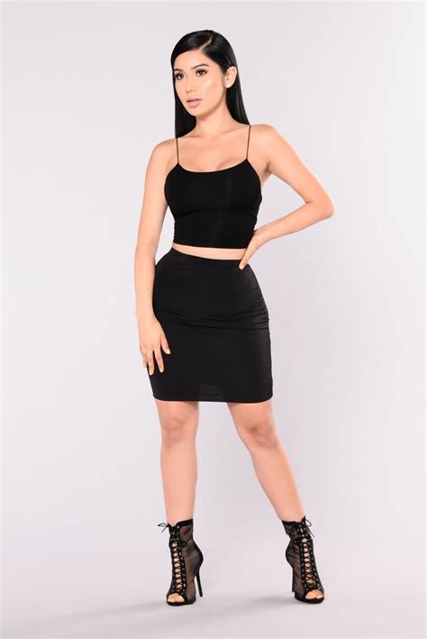 Kiki Cropped Top Black Fashion Black Crop Tops Fashion Dresses Classy