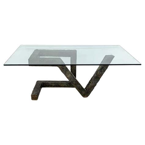 Hammered Copper Brutalist Coffee Table In The Manner Of Paul Evans At 1stdibs Hammered Copper
