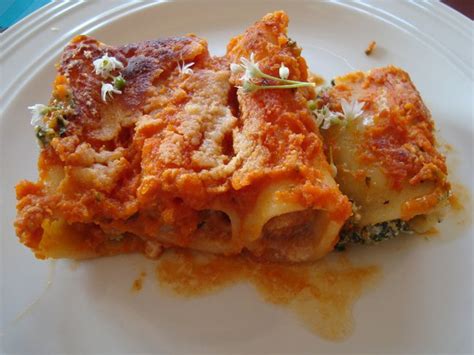 Cannelloni met gehakt en tomatensaus recept eenpansgerechten Gette
