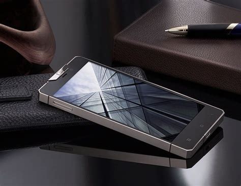 Gresso Launches Regal R1 A 3000 Titanium Clad Ultra Slim Android