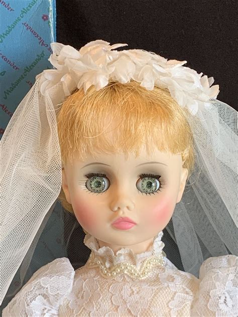 Vintage Madame Alexander Blonde Bride Doll Elise Bride Doll Green Eyes Box And Tag Ebay