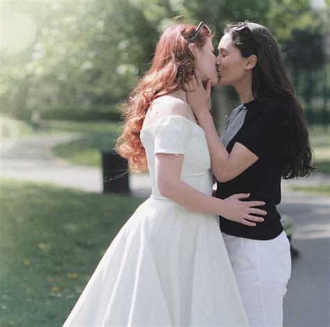 lesbians kissing lesbian love vintage hats pin up jessica gay long hair styles future