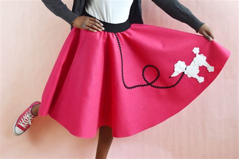 How To Make An Easy Sew Poodle Skirt