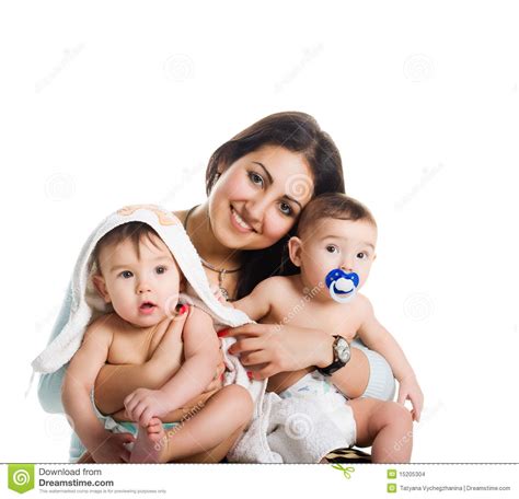 Mama Con Sus Hijos Foto De Archivo Imagen De Riéndose