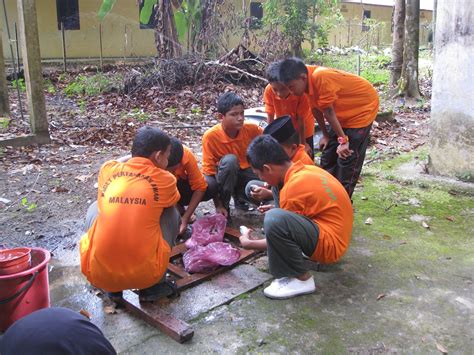 Perkhemahan unit beruniform sk binjai. Perkhemahan Tahunan Unit Beruniform-aktiviti memasak