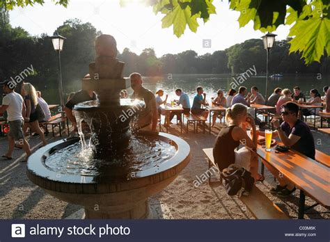 Nimmt seehaus im englischen garten derzeit reservierungen an? Seehaus Im Englischen Garten Einzigartig Seehaus Beer ...