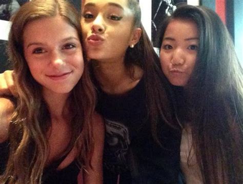 Ariana Grande Takes Toronto Fans To Lunch