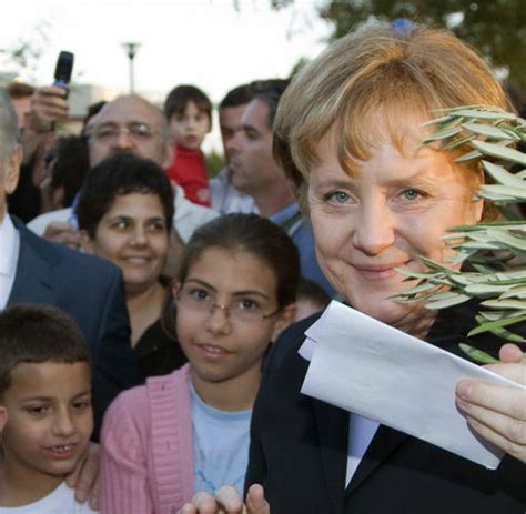 Knesset Rede Kanzlerin Merkel Spricht Hebräisch Dann Deutsch Welt