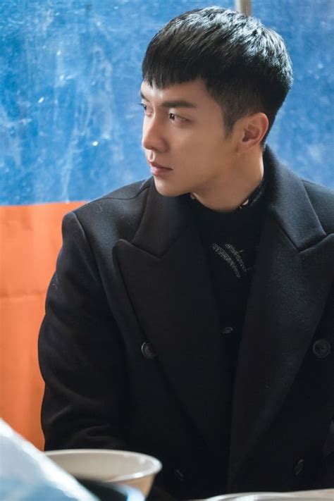 Following the news of kim soo hyun enlisting last week, lee seung gi left the army base in north chungcheong province on the morning of tuesday, october. Oh Yeon Seo Tearfully Opens Up To Lee Seung Gi In Next ...