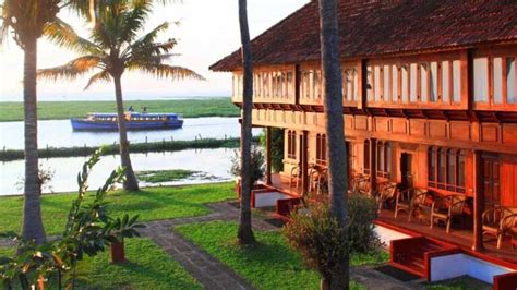 10 Luxury Backwater Resorts In Kerala Resorts In Kerala Backwater