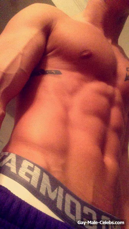 Vine Star Tyler Chrome Nude And Sexy Selfie Photos The Nude Male My