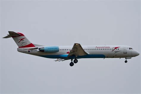 Austrian Airlines Osaua Oe Lvd Skopje Fokker 100 17042015