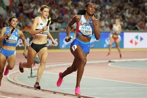 Athletics Us Women Disqualified From 4x400m Relay After Baton Fail