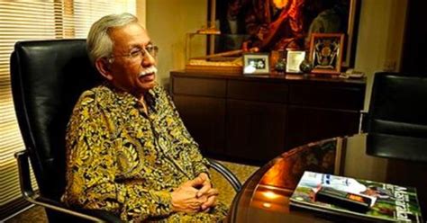 Who Is Daim Zainuddin Former Msia Finance Minister And Target Of Anti