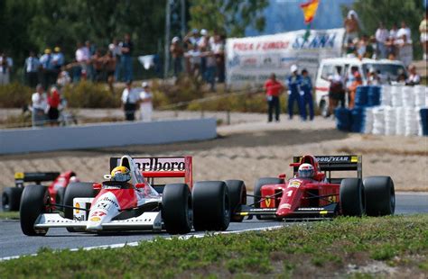 Alain prost logra ese año 4 victorias y 76 puntos que le valdrían su tercer campeonato del mundo de fórmula 1. Ayrton Senna, Alain Prost-McLaren MP4/5B, Ferrari 641-Spain-1990 1440x944 : F1Porn
