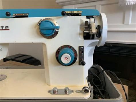 Vintage White Sewing Machine Model 477 With Reverse Complete Ebay In