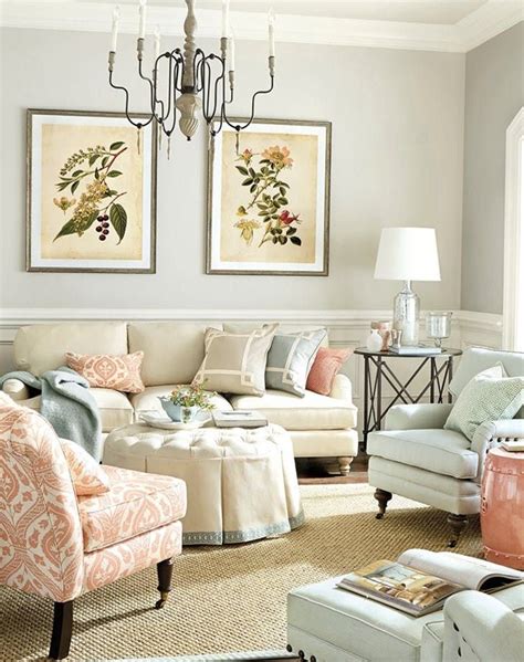 19 Chic Ways To Use Coral D Cor In Your House Purewow Living Room