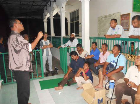 Lahan berupa kebun, sawah , kolam ikan, rumah. Dr Siti Mariah Mahmud: Rumah sewa 12 unit di Jalan Kebun ...