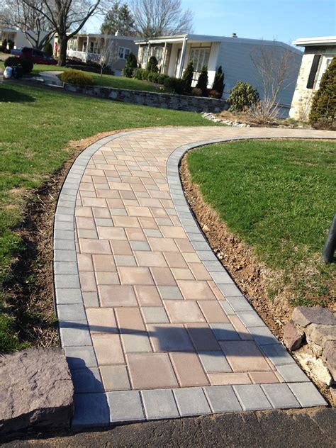 Modern Brick Walkway For Front Yard Landscaping