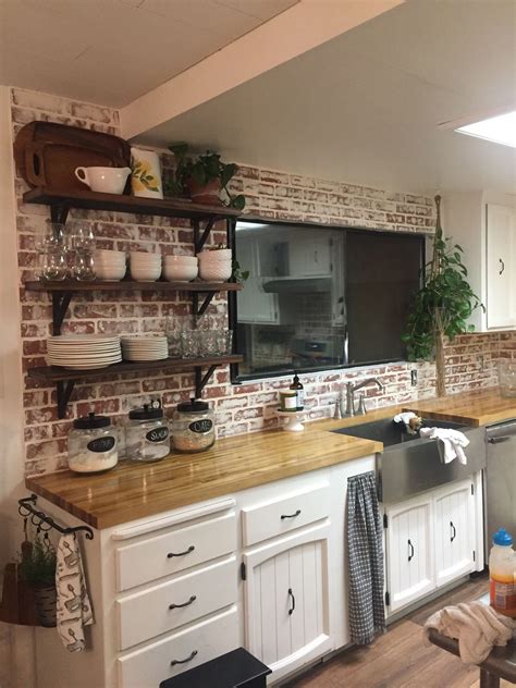 Farmhouse Kitchen With Faux Brick Backsplash 1000 Home Decor