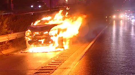 Car Catches Fire After Minor Accident On Edens Expressway