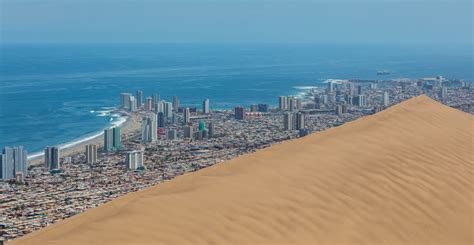 #chiledespierta #chile #iquique #renunciapiñera #noestamosenguerra. File:Vista de Iquique, Chile, 2016-02-11, DD 20.JPG ...