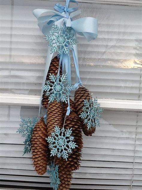 30 Decorating With Pine Cones For Christmas