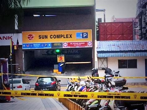 Wifi is free, and this aparthotel also features an outdoor pool and a gym. Grenade attack at the Sun Complex, Bukit Bintang, Kuala ...