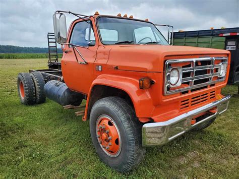 Sold 1984 Gmc 7000 Other Equipment Trucks Tractor Zoom