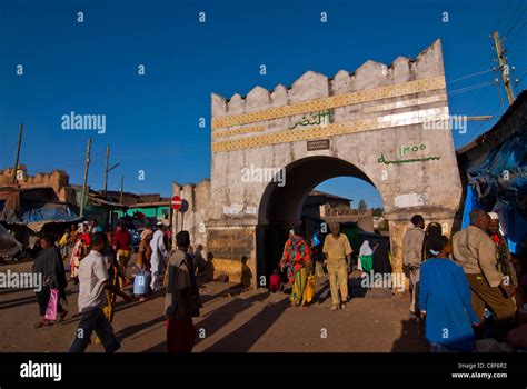 The Ancient Entrance Gate Of Harar Ethiopia Stock Photo Alamy