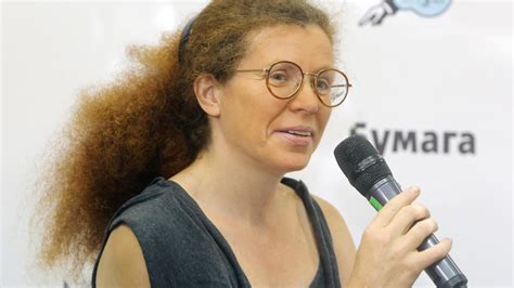 Russian Journalist Latynina Flees Russia After Attacks