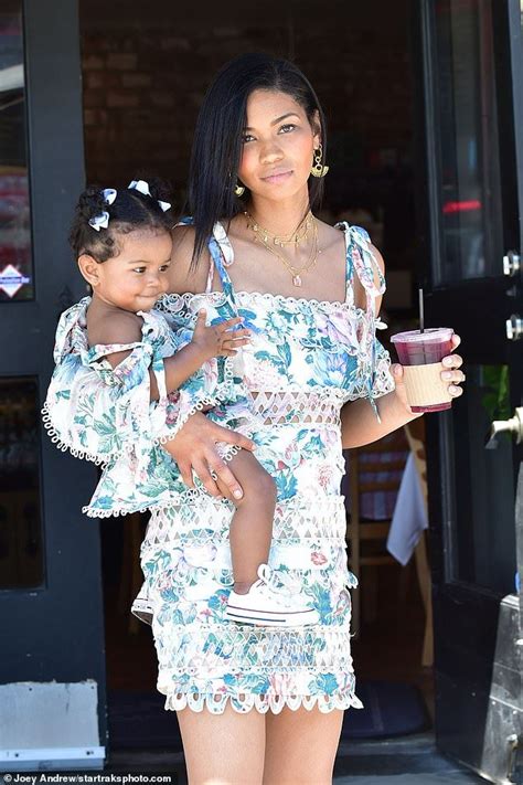 Model Chanel Iman With 11 Month Old Daughter Cali On A Juice Run In