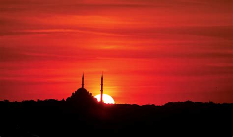 1 islamism, peace, and the maghrib islamism, peace, and the maghrib by bassam tibi islamism in the. The Power of Prayer: Maghrib | SISTERS Magazine