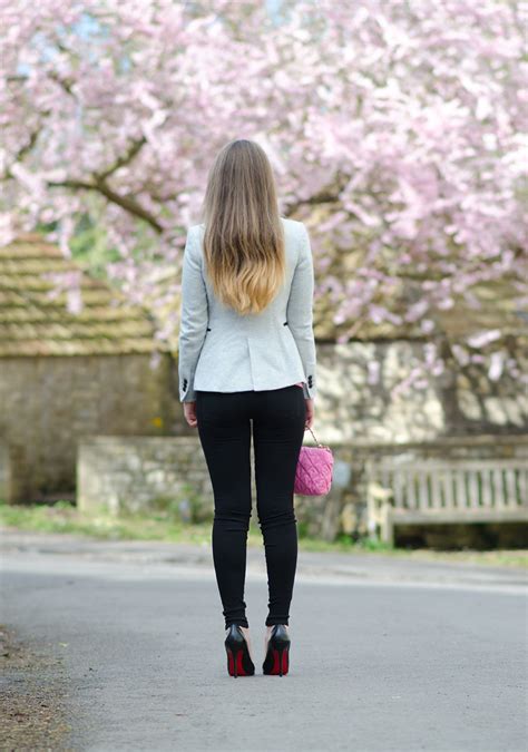 Black Skinny Yoga Jeans With Pink Blossom And Grey