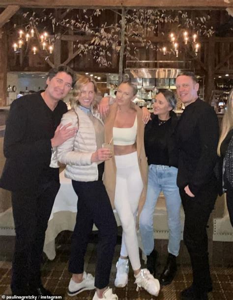 Paulina Gretzky Flies To Tennessee To Prepare For Wedding To Dustin
