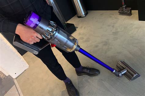 Dyson v11 absolute extra vacuum. Dyson V11 cordless vacuum cleaner review - Pocket-lint