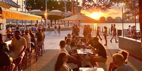 The 10 Best Waterfront Restaurants And Bars In New York Right Now