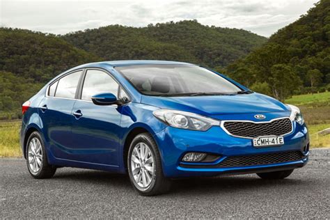On january 15, 2018 at the 2018 north american international auto show in detroit, michigan, kia unveiled the third generation. KIA CERATO 2013 - 2018