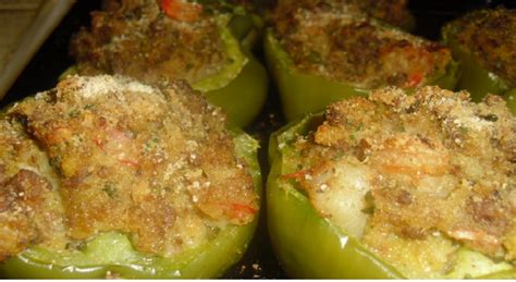 For this recipe, you'll want to halve the bell peppers and scoop out the seeds so you can fill them full with your favorite taco toppings. shrimp stuffed bell peppersda booomb!! : recipes Stuffed ...
